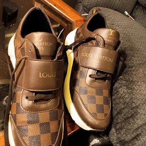 Lowtop loui vitoun sneakers